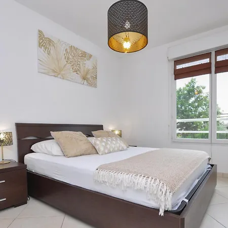 1 Bedroom Gorgeous In Apartman *