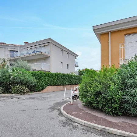 1 Bedroom Gorgeous In Antibes