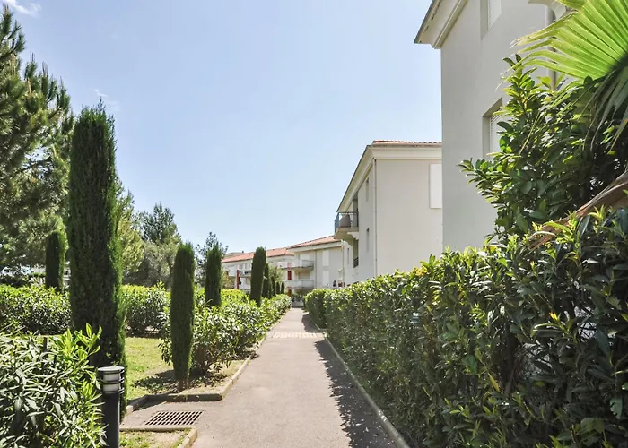 1 Bedroom Gorgeous In